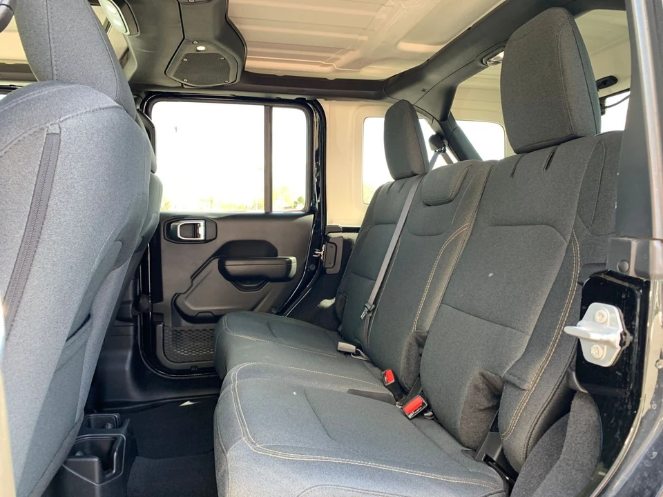 2025 Jeep JL Wrangler - Image 26 of 31