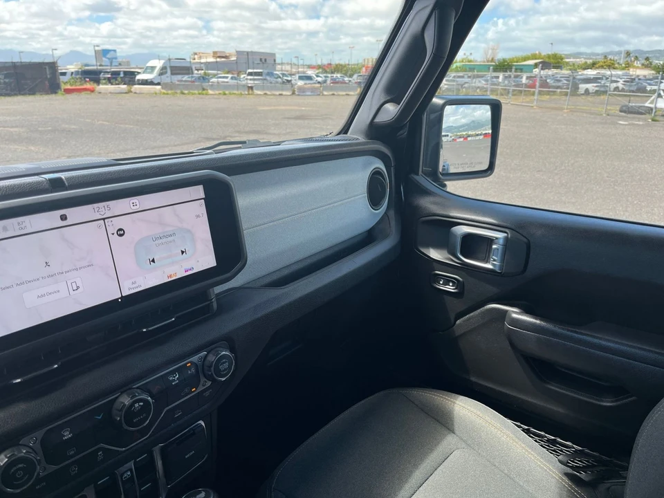 2025 Jeep JL Wrangler - Image 31 of 31