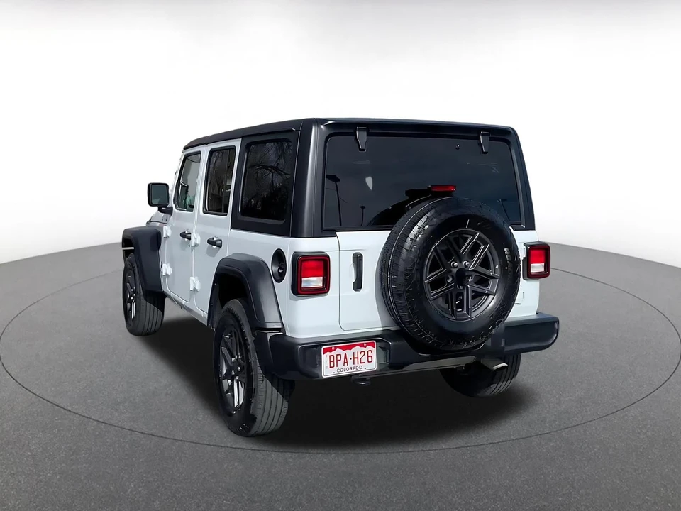 2025 Jeep JL Wrangler - Image 9 of 31