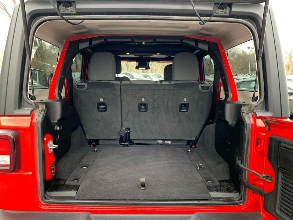 2025 Jeep JL Wrangler - Image 31 of 31
