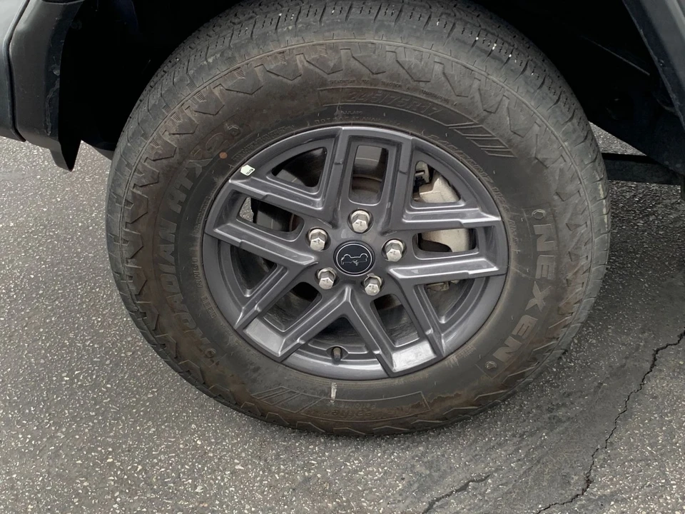 2025 Jeep JL Wrangler - Image 30 of 31