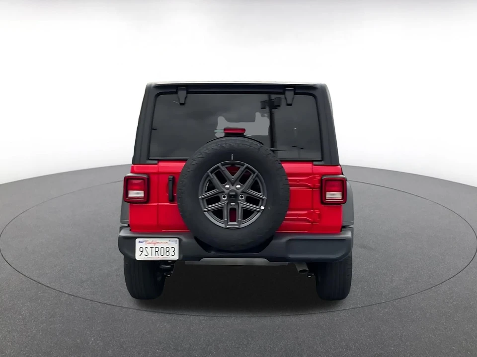 2025 Jeep JL Wrangler - Image 10 of 31