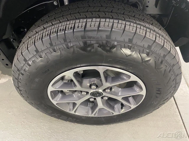 2025 Jeep JL Wrangler - Image 4 of 12
