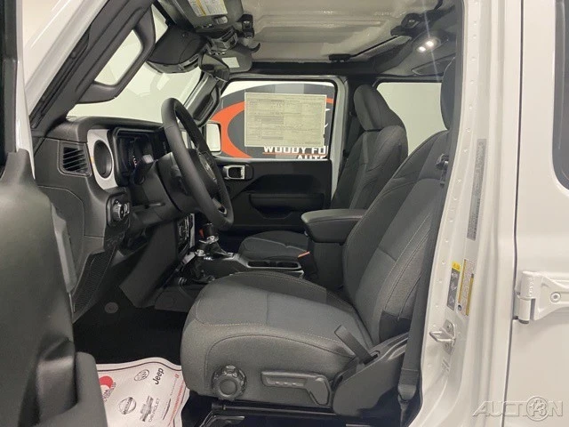 2025 Jeep JL Wrangler - Image 10 of 12