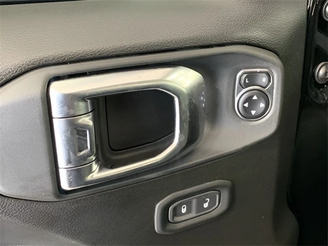 2025 Jeep JL Wrangler - Image 17 of 21