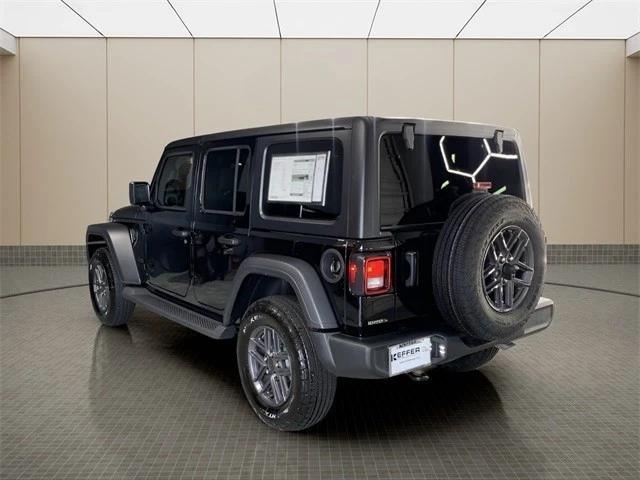 2025 Jeep JL Wrangler - Image 3 of 21