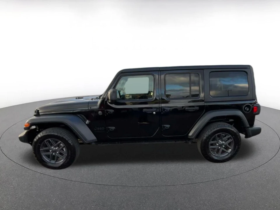 2025 Jeep JL Wrangler - Image 9 of 31