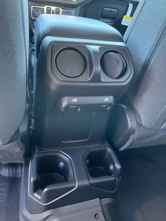 2025 Jeep JL Wrangler - Image 12 of 12