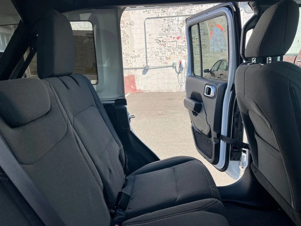 2025 Jeep JL Wrangler - Image 31 of 31