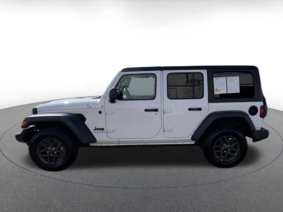 2025 Jeep JL Wrangler - Image 7 of 31