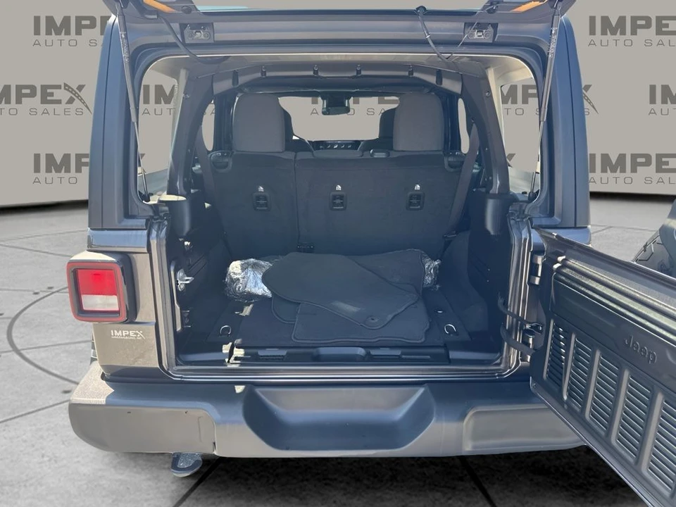 2025 Jeep JL Wrangler - Image 18 of 23