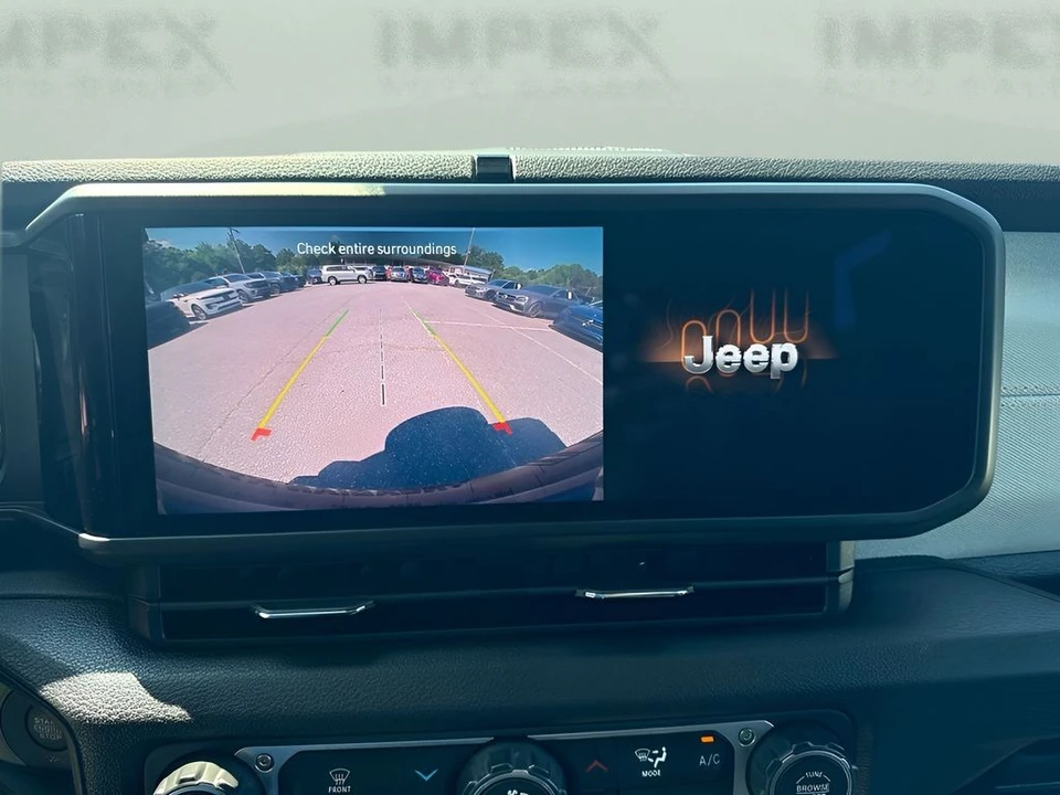 2025 Jeep JL Wrangler - Image 11 of 23