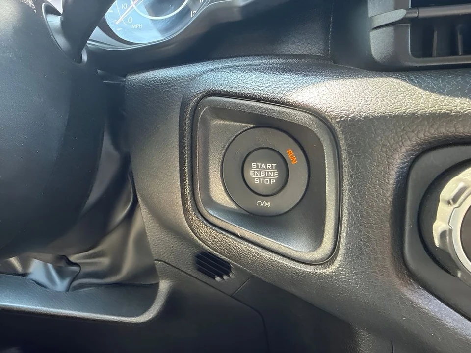 2025 Jeep JL Wrangler - Image 12 of 23