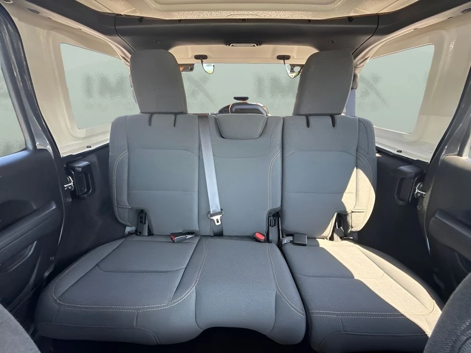 2025 Jeep JL Wrangler - Image 6 of 23