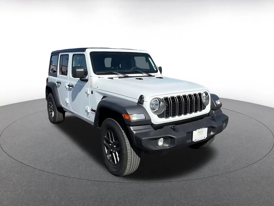 2025 Jeep JL Wrangler - Image 2 of 31