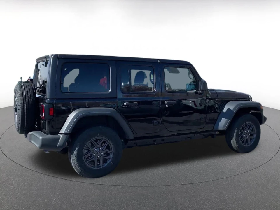 2025 Jeep JL Wrangler - Image 7 of 31