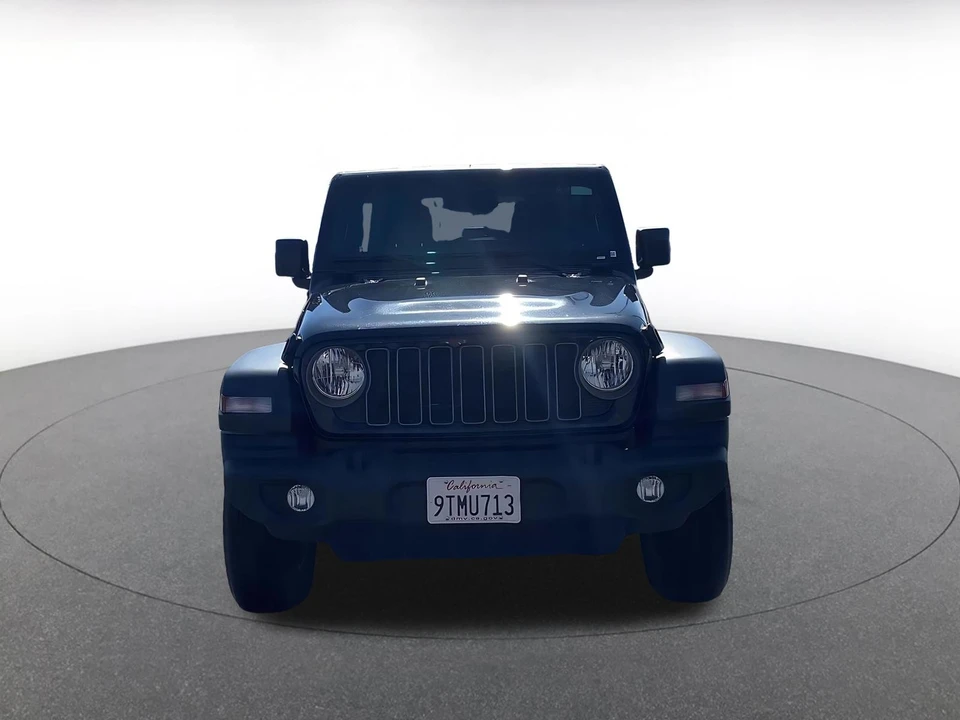 2025 Jeep JL Wrangler - Image 4 of 31