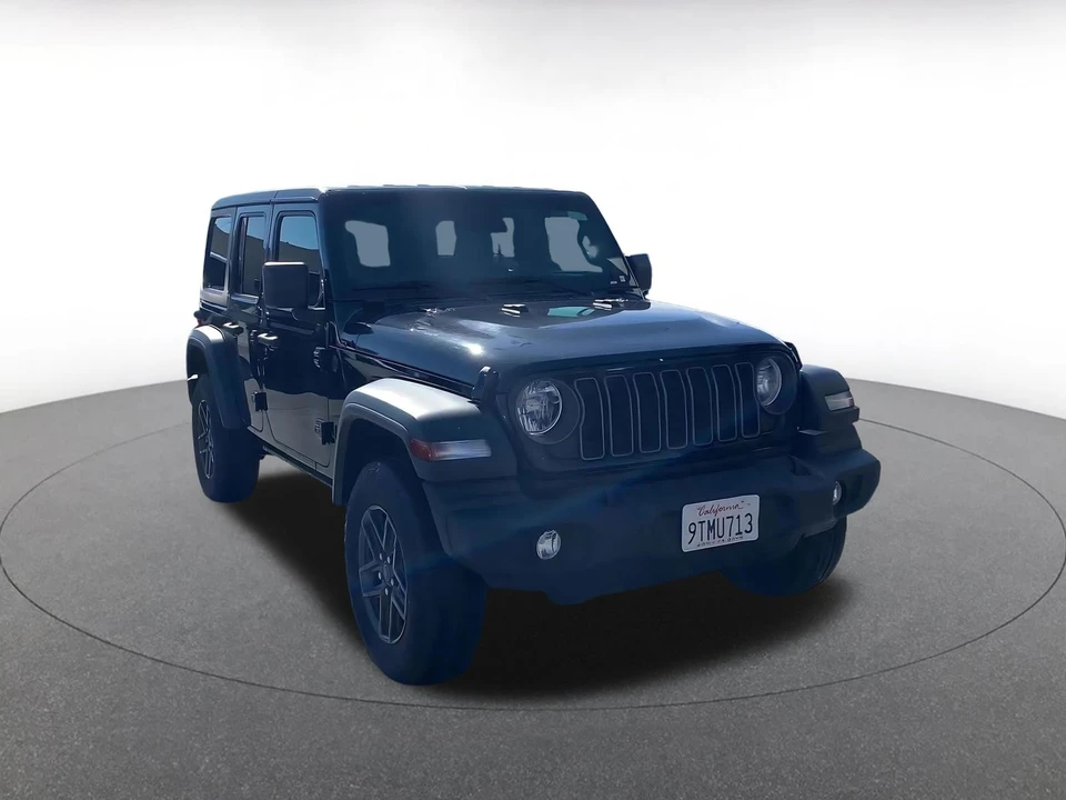 2025 Jeep JL Wrangler - Image 3 of 31
