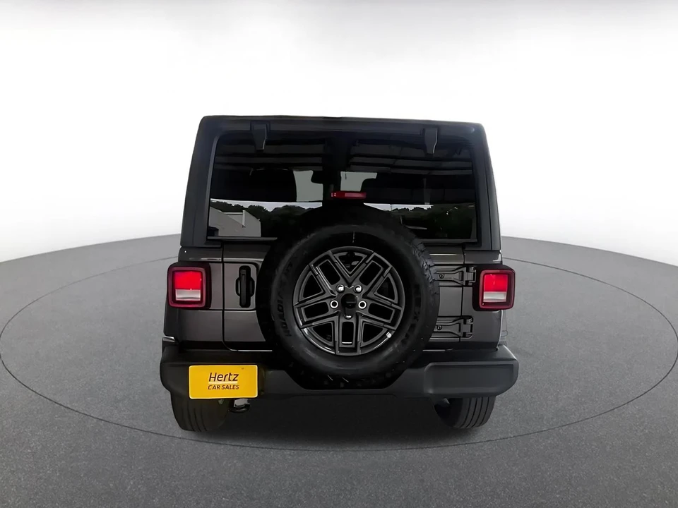 2025 Jeep JL Wrangler - Image 11 of 31