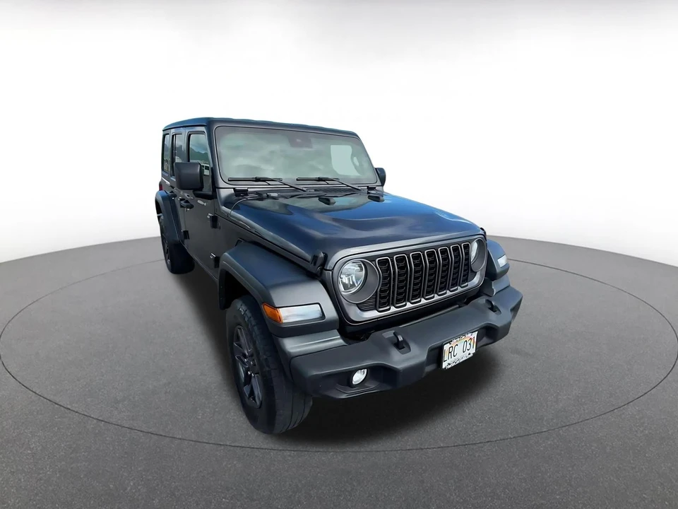 2025 Jeep JL Wrangler - Image 3 of 31