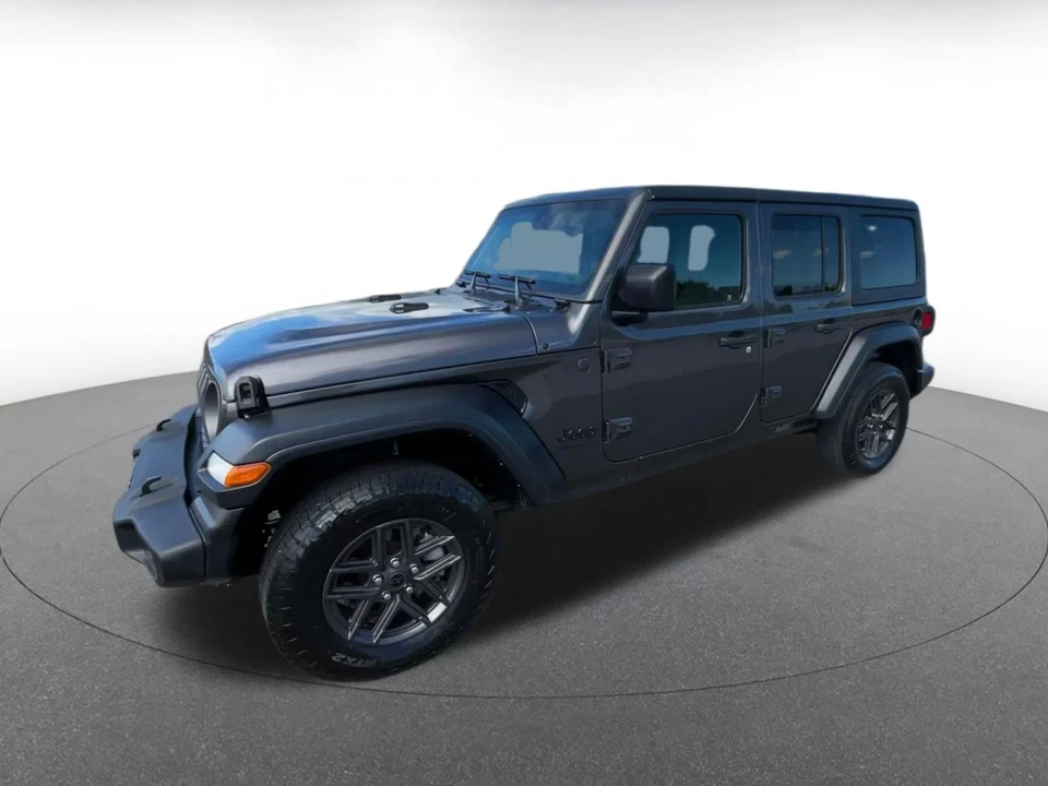 2025 Jeep JL Wrangler - Image 8 of 31