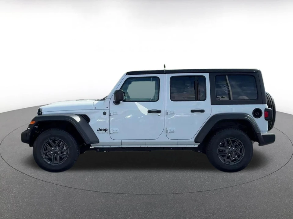 2025 Jeep JL Wrangler - Image 9 of 31