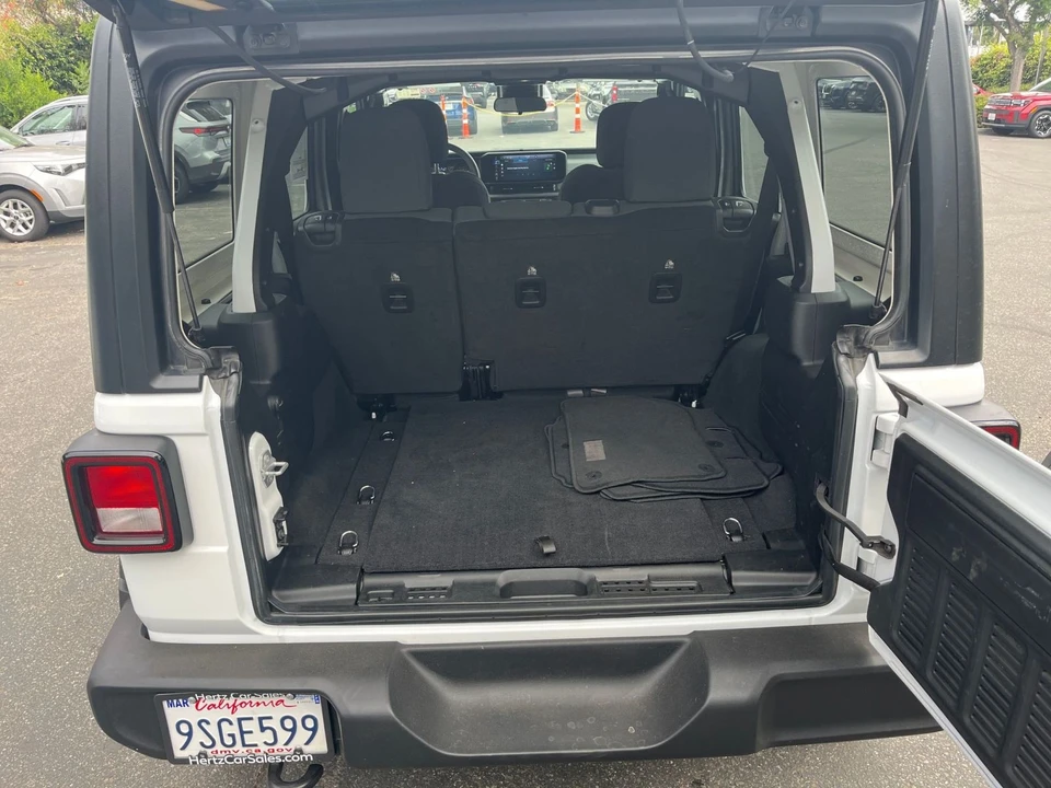 2025 Jeep JL Wrangler - Image 31 of 31