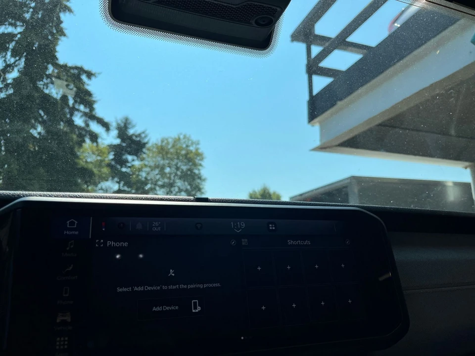2025 Jeep JL Wrangler - Image 18 of 31