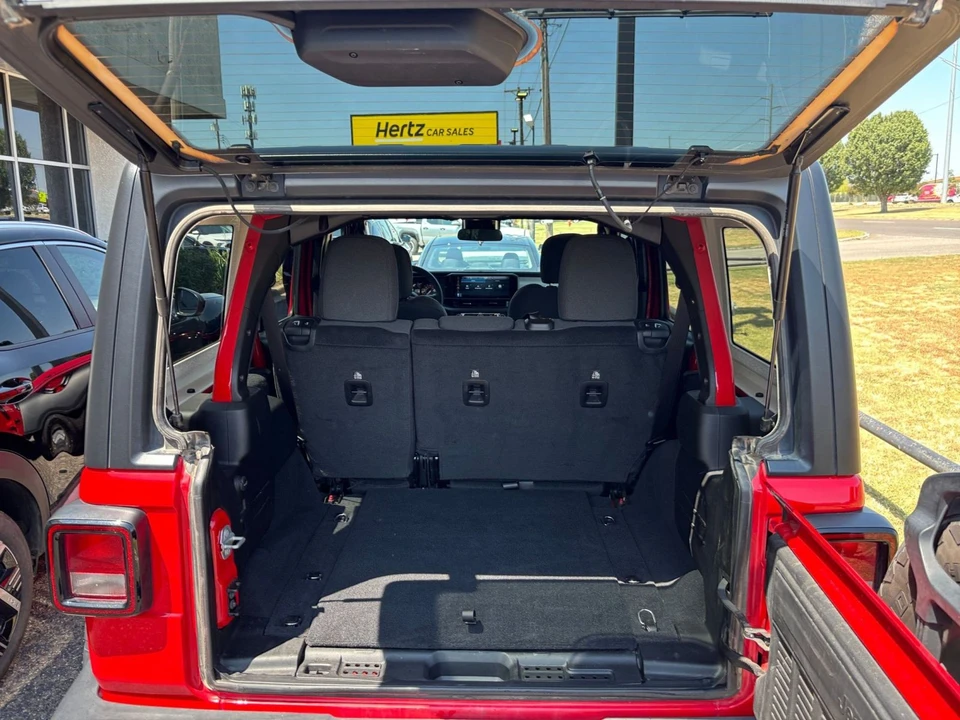 2025 Jeep JL Wrangler - Image 31 of 31