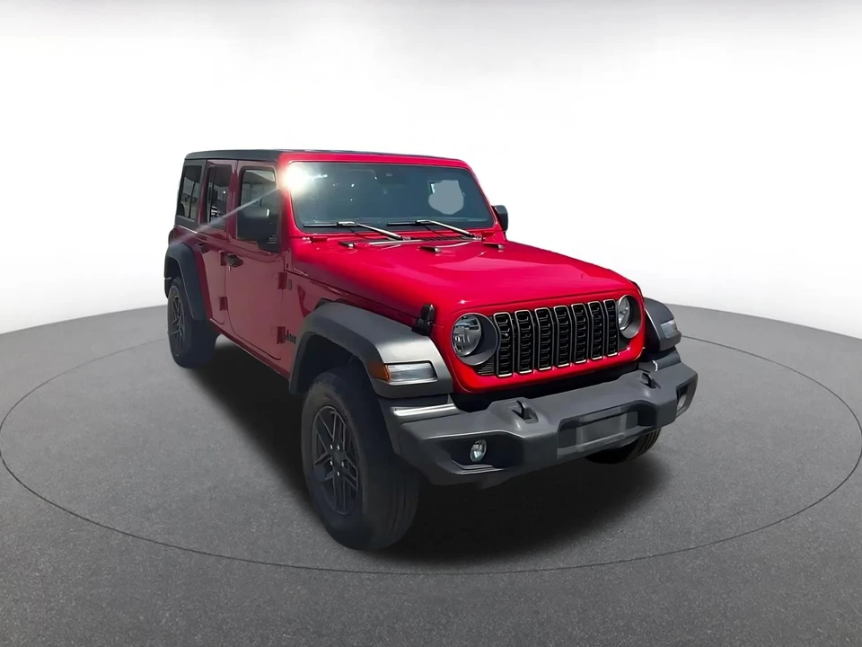 2025 Jeep JL Wrangler - Image 3 of 31