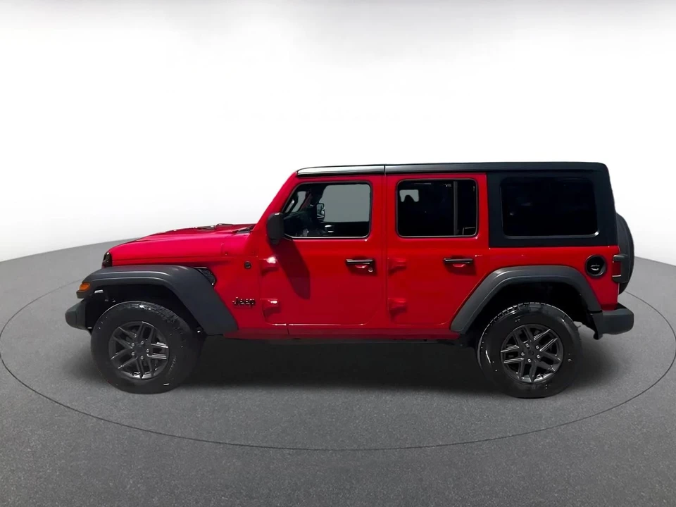 2025 Jeep JL Wrangler - Image 9 of 31