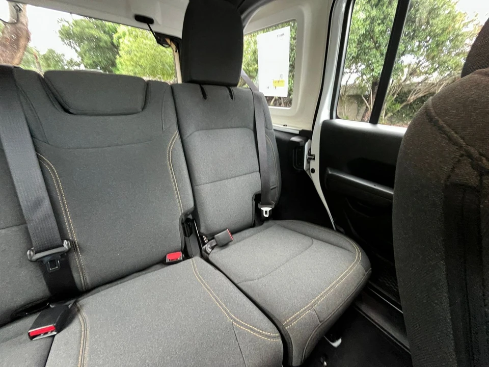 2025 Jeep JL Wrangler - Image 31 of 31