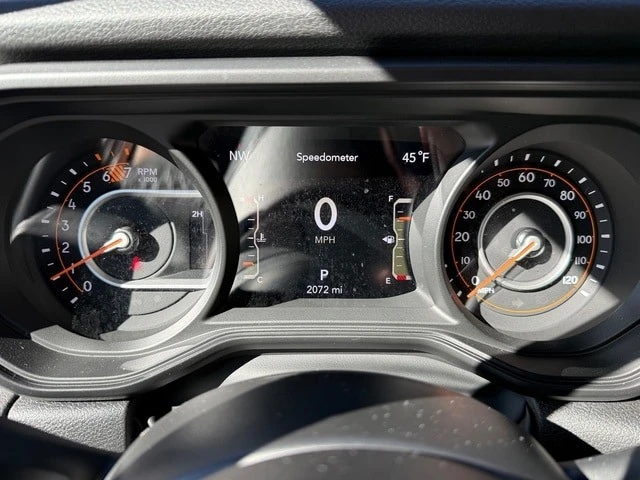 2025 Jeep JL Wrangler - Image 19 of 21