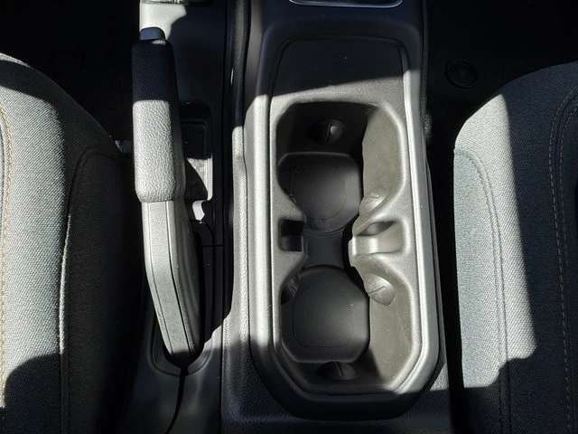2025 Jeep JL Wrangler - Image 26 of 29