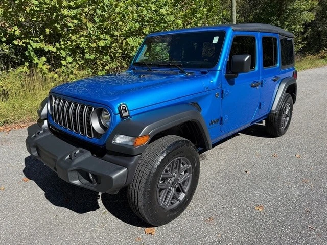 2025 Jeep JL Wrangler - Image 2 of 29