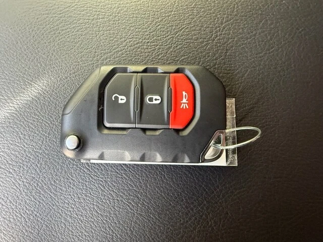 2025 Jeep JL Wrangler - Image 28 of 29