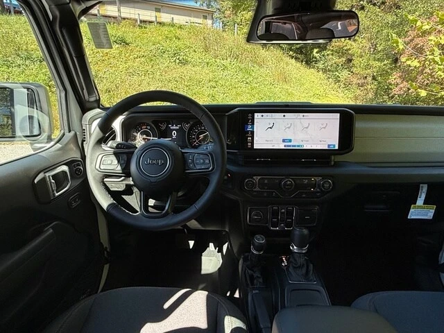 2025 Jeep JL Wrangler - Image 10 of 21