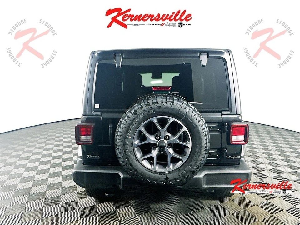 2025 Jeep JL Wrangler - Image 6 of 20