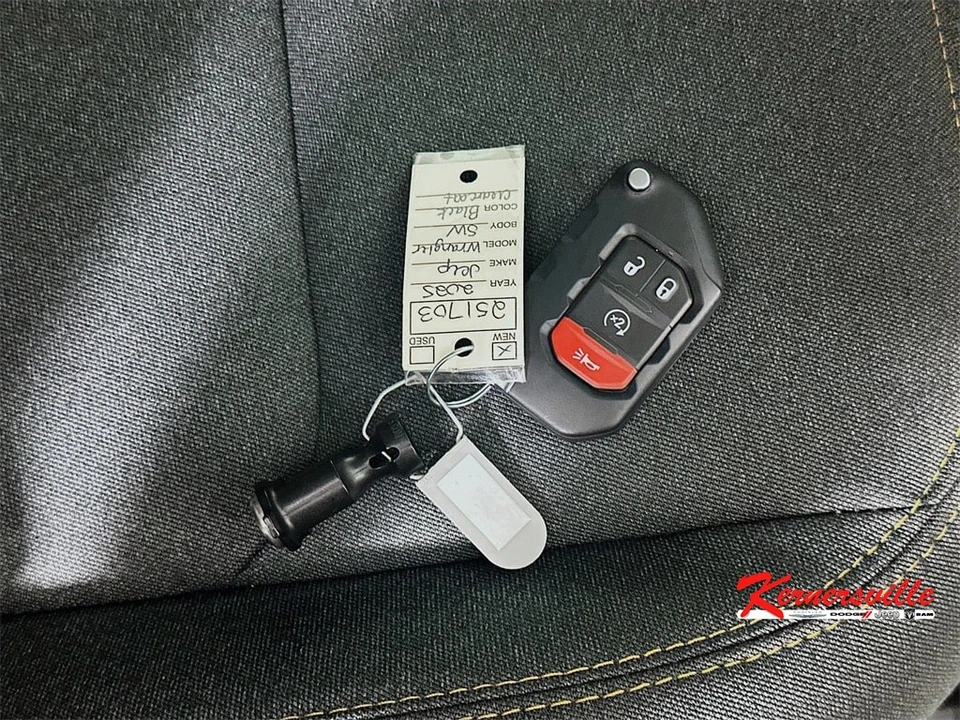 2025 Jeep JL Wrangler - Image 19 of 20