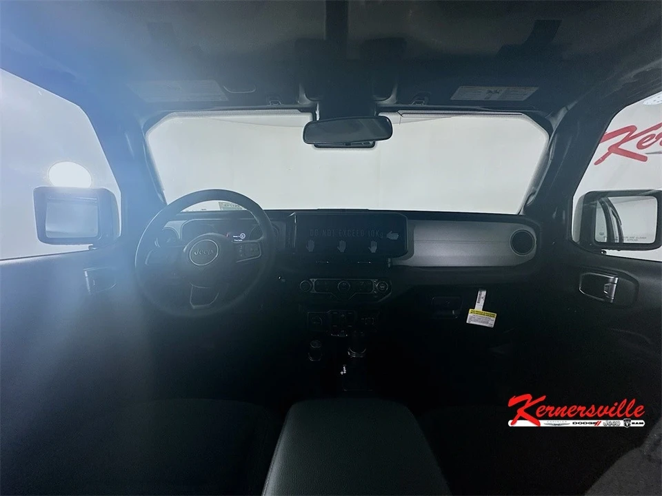 2025 Jeep JL Wrangler - Image 9 of 20