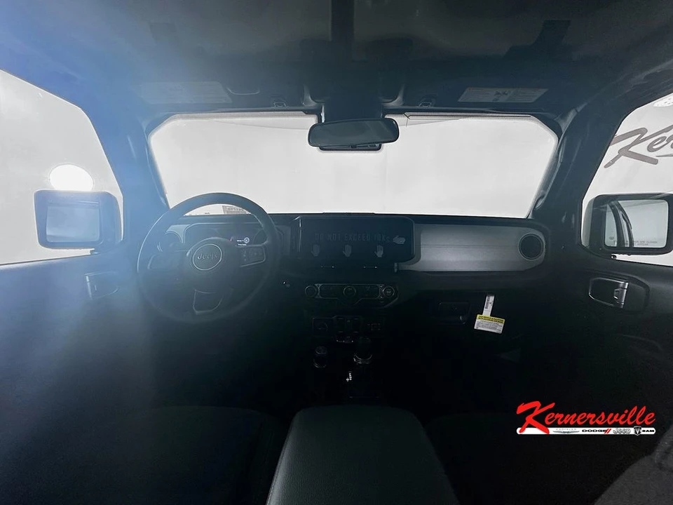 2025 Jeep JL Wrangler - Image 9 of 12