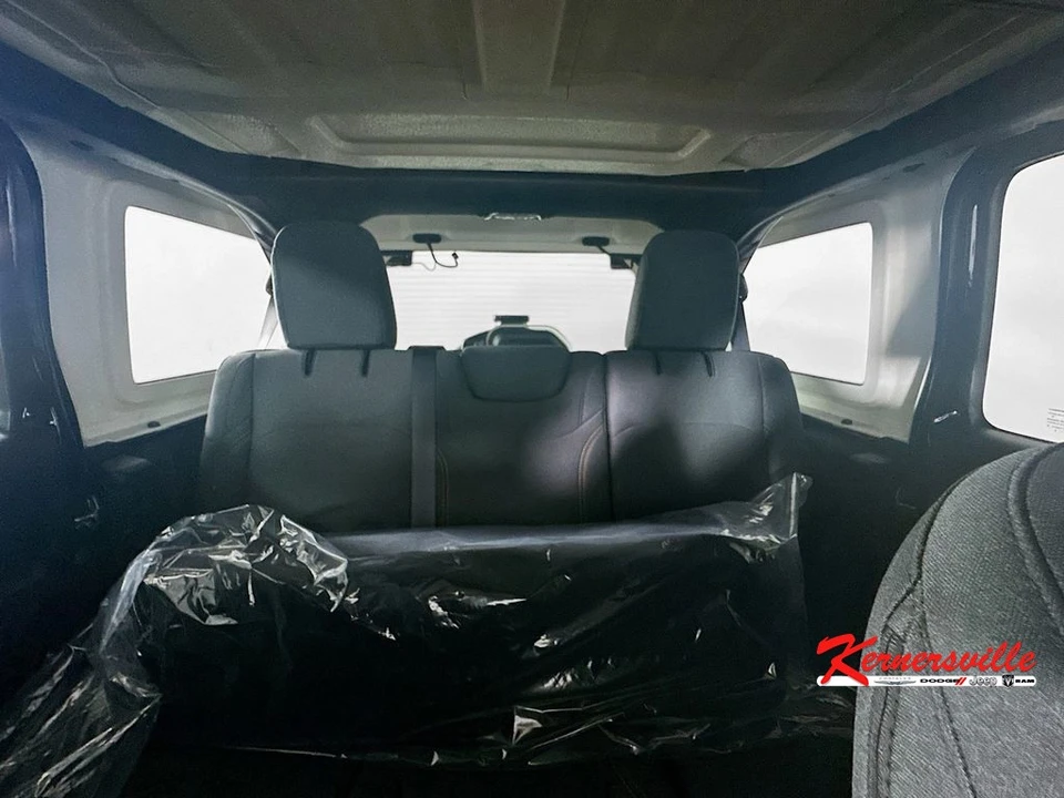 2025 Jeep JL Wrangler - Image 10 of 12