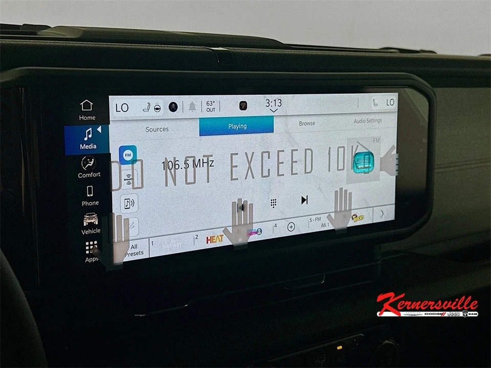 2025 Jeep JL Wrangler - Image 13 of 21