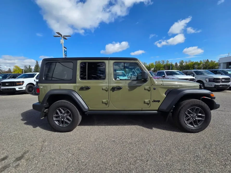 2025 Jeep JL Wrangler - Image 3 of 12
