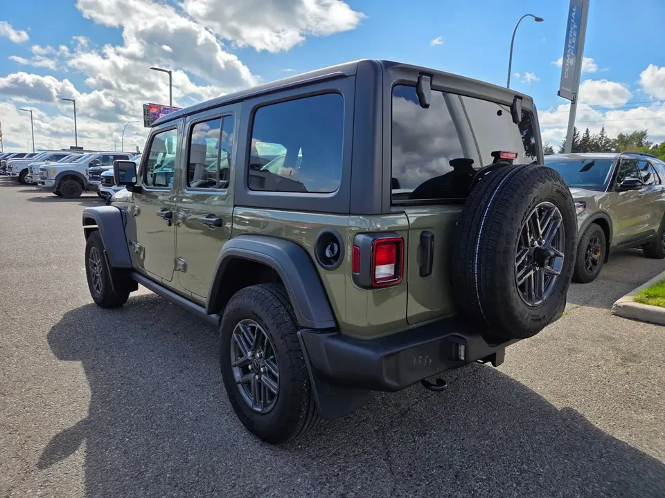2025 Jeep JL Wrangler - Image 4 of 12
