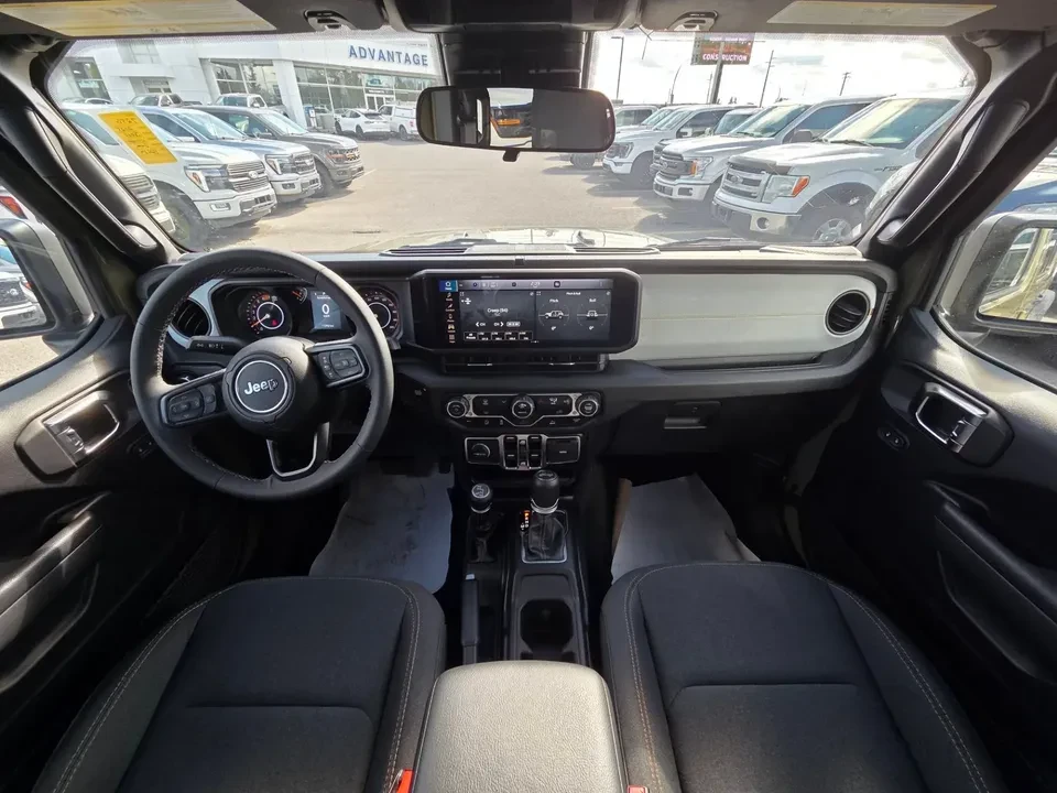 2025 Jeep JL Wrangler - Image 2 of 12