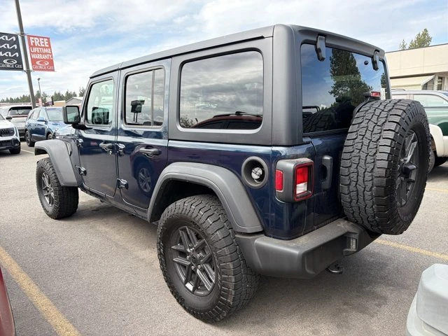 2025 Jeep JL Wrangler - Image 5 of 9