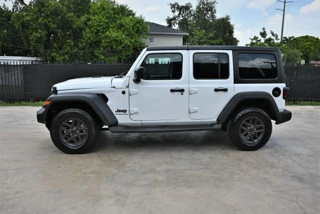 2025 Jeep JL Wrangler - Image 6 of 19