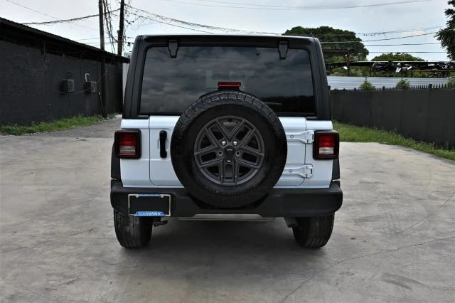 2025 Jeep JL Wrangler - Image 4 of 19