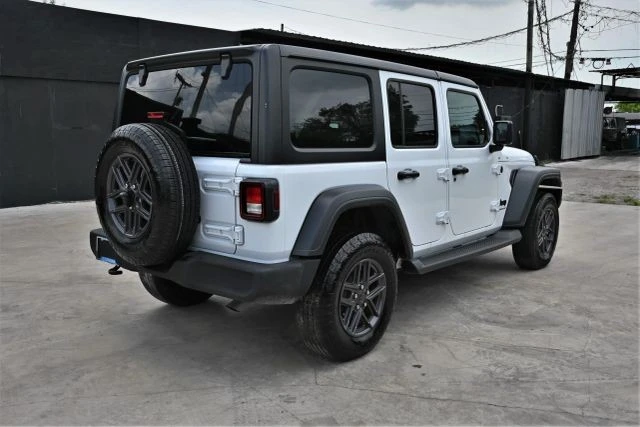 2025 Jeep JL Wrangler - Image 3 of 19